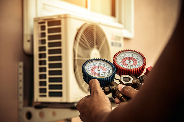 Professional Hvac technician working in Battleboro, NC